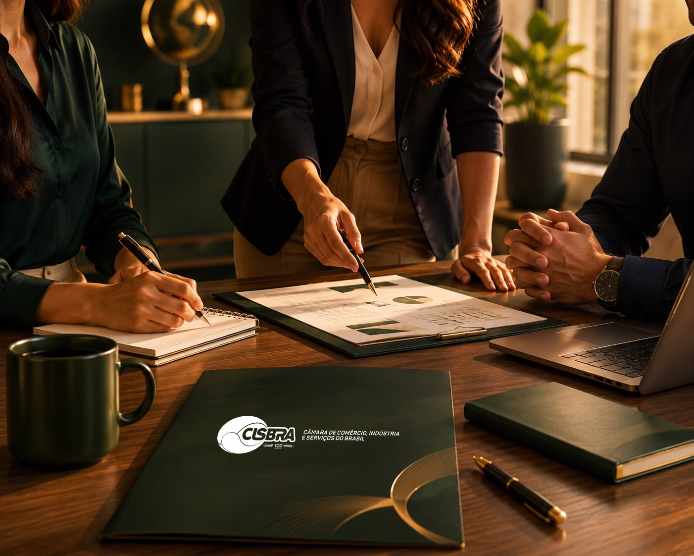 Equipe de especialistas CISBRA em atendimento